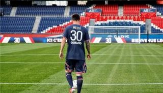 ليونيل ميسي لاعب باريس سان جيرمان