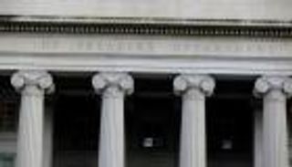 عقوبات أمريكية بحق شخصيات وكيانات تهرب النفط لصالح إيران