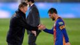 "أصبح من الماضي".. كومان يطوي صفحة ميسي مع برشلونة