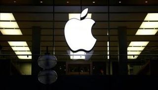 اتهامات لأبل باختراق الخصوصية