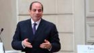 السيسي يجيب عن السؤال الصعب.. الأهلي أم الزمالك؟