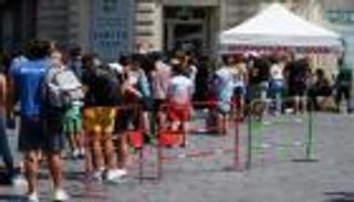 خلل تقني يتسبب في أزمة غريبة بفرنسا.. إثبات سلبية فحص كورونا