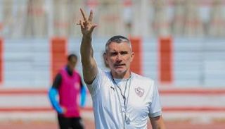 كارتيرون يختار قائمة الزمالك الأفريقية