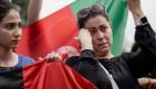 "لن نلتقي مرة أخرى".. أحلام الأفغانيات تتبخر مع انتصارات "البرقع"