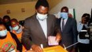 مرشح المعارضة في زامبيا يظفر بالرئاسة في خامس محاولاته