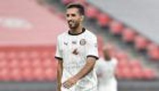 صاحب الكرة الذهبية.. علي مبخوت يحسم موقفه من الرحيل عن الجزيرة