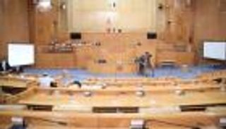 وضع برلمانيين تحت الإقامة الجبرية في تونس