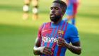 هل يمنع أومتيتي برشلونة من إبرام صفقات جديدة؟