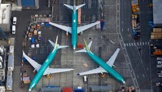 طائرات 737 ماكس متوقفة على مدرج المطار بمصنع بوينج في رينتون