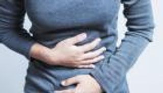 التنويم المغناطيسي.. علاج جديد للقولون العصبي