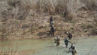 قوة عراقية تجري تمشيطا لملاحقة فلول داعش - أرشيفية