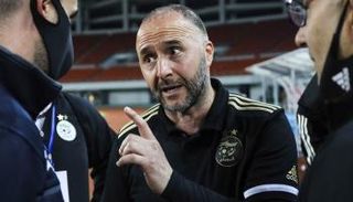 جمال بلماضي مدرب منتخب الجزائر