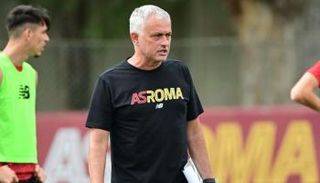 جوزيه مورينيو مدرب روما الجديد