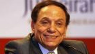 مصدر مقرب يكشف لـ"العين الإخبارية" تفاصيل حالة عادل إمام الصحية