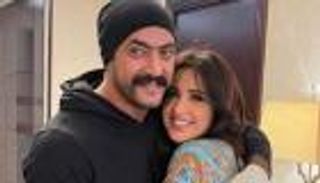 أحمد العوضي يكشف حقيقة انفصاله عن ياسمين عبدالعزيز