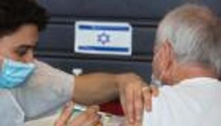 إسرائيل تتيح جرعة ثالثة من لقاح كورونا لهذه الفئات