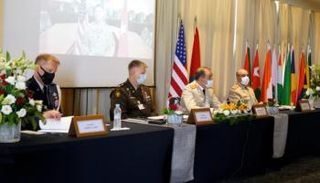 جانب من الندوة