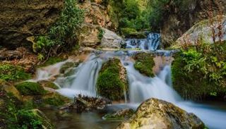 شلالات أقشور - صورة أرشيفية