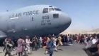 هاربون من أرض الخوف.. هل يخنق اللاجئون الأفغان الوظائف الأمريكية؟