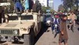 سلاح أمريكا وكنز معلومات.. "غنيمة" طالبان تنعش شبح الإرهاب