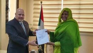 وزيرة الخارجية السودانية والمدعي العام للجنائية الدولية (أرشيفية)