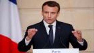 اللاجئون الأفغان.. قنبلة في وجه ماكرون قبل انتخابات الرئاسة