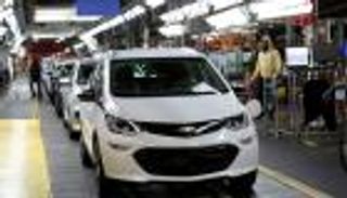 شيفروليه "بولت" الكهربائية موديل هذه السنوات.. لا تشتريها