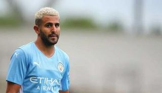 رياض محرز نجم فريق مانشستر سيتي