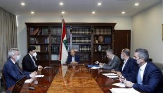 جانب من اجتماع في قصر بعبدا لمعالجة أزمة المحروقات 