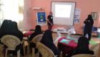 حكومة اليمن تتسلح بلغة الإشارة لدعم الصم والبكم