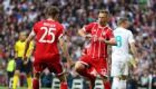 بسبب ريال مدريد.. قبلة تشعل الغضب في بايرن ميونخ