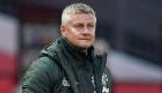 الرجبي والسلة والطائرة.. 3 رياضات تشعل غضب مدرب مانشستر يونايتد