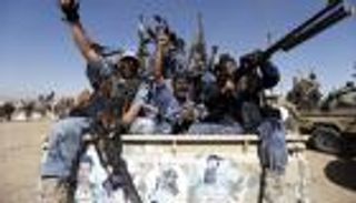 فيديو يظهر دمار قصف الحوثيين لحي سكني بالحديدة