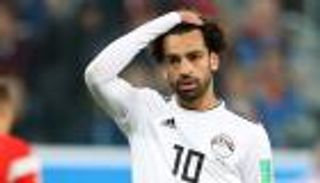 أزمة محمد صلاح.. مدرب منتخب مصر يعلق على قرار ليفربول.. و3 بدائل