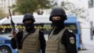 فيديو.. تونسي يقتل زوجته وأبناءه ثم ينتحر