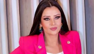 الإعلامية المصرية رضوى الشربيني