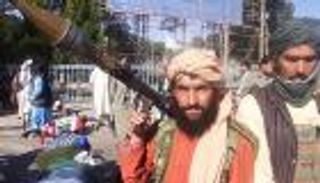 اتجاه أمريكي لتمديد الوجود بأفغانستان.. و"طالبان" ترفض وتتوعد 