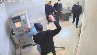 إحدى اللقطات المسربة للاعتداء على سجين في 