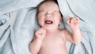  انسداد الأنف يتسبب في صعوبة بالتنفس لدى الرضع