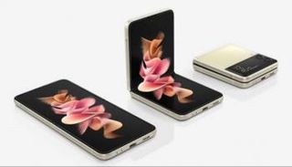  هاتف سامسونج Galaxy Z Flip 3  القابل للطي