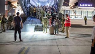 إحدى طائرات الإجلاء الألمانية من أفغانستان