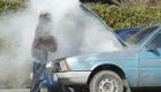 كيف تحافظ على محرك سياراتك في الصيف؟.. 4 خطوات سهلة