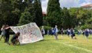 احتجاجات متواصلة في"البوسفور"رفضاً لـ"وصي" أردوغان الجديد