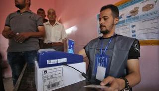 مكتب اقتراع في انتخابات سابقة بالعراق- الفرنسية