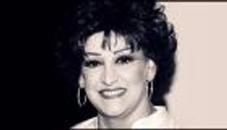 تكريم وردة ورشيد طه.. "أونغولام" الفرنسي يحتفي بالسينما الجزائرية