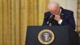 تفجيرا مطار كابول.. بايدن يتوعد بالرد وطالبان تتعهد بالتأمين