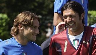 جيانلويجي بوفون وفرانشيسكو توتي