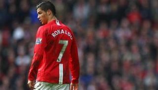 ماذا قدم كريستيانو رونالدو مع مانشستر يونايتد؟