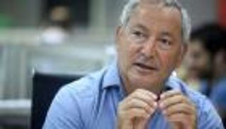 سميح ساويرس.. أول مصري يقبل الدفع بـ"بيتكوين" للإقامة في فندقه