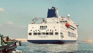 سفينة الحاويات العملاقة 